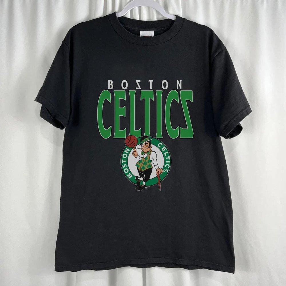 Black Boston Celtics B35 Retro Basketball Fan Graphic T-Shirt